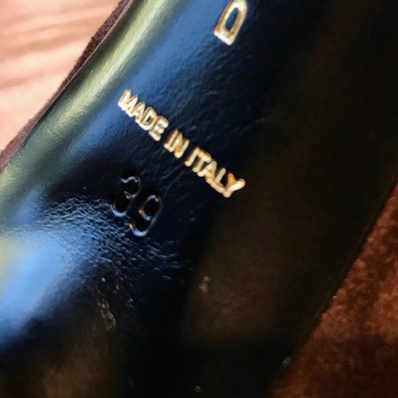 🤎Donna Karan Chocolate Brown Suede Booties🤎 - Picture 7 of 12